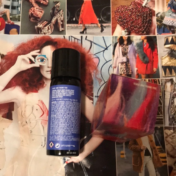 MAC Trolls Chroma Craze Hairspray - Picture 3 of 4